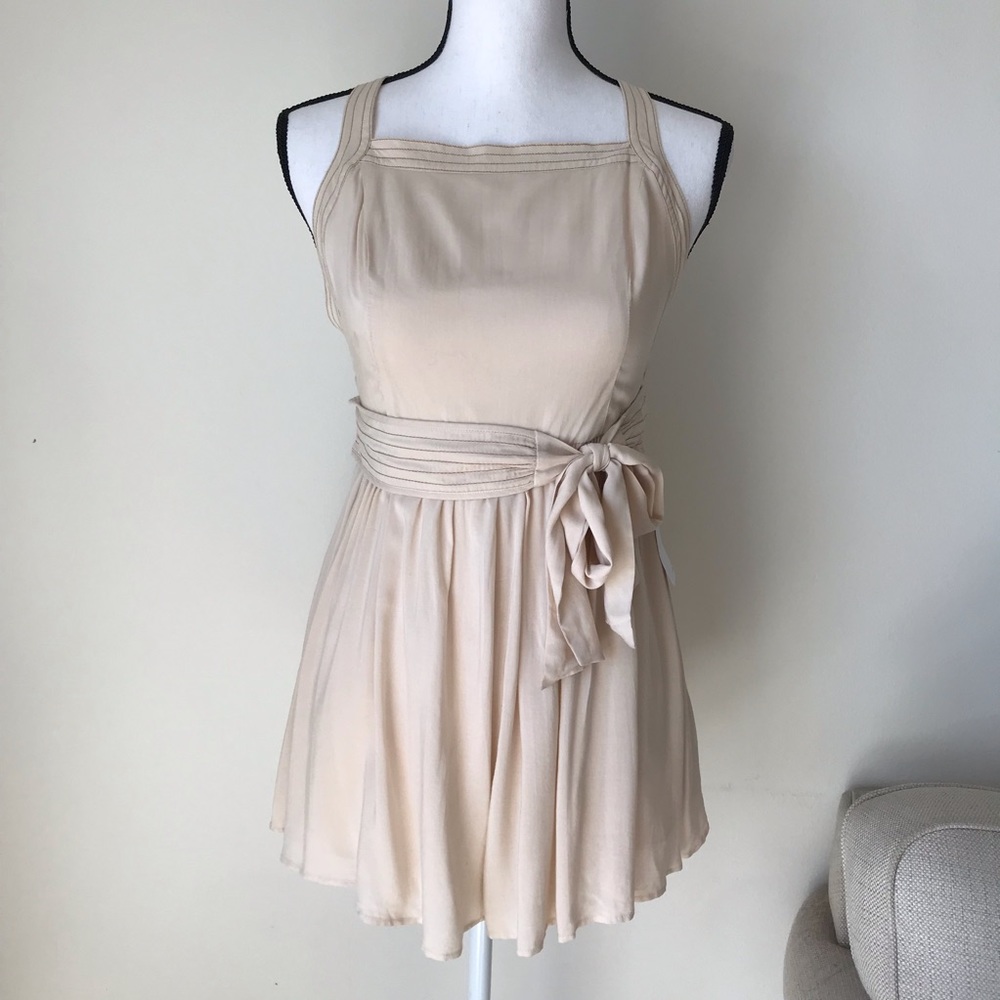 UO Kimchi Blue Trapunto Stitch Cross-Back Romper - Picture 5 of 8